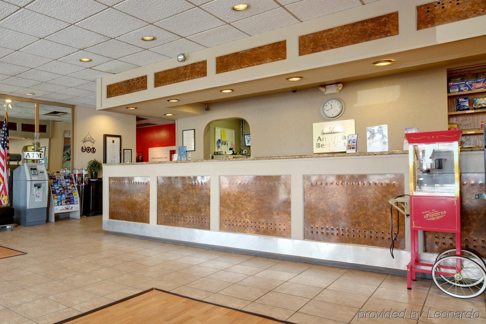 Brentwood Inn & Garden Farmington Interior photo